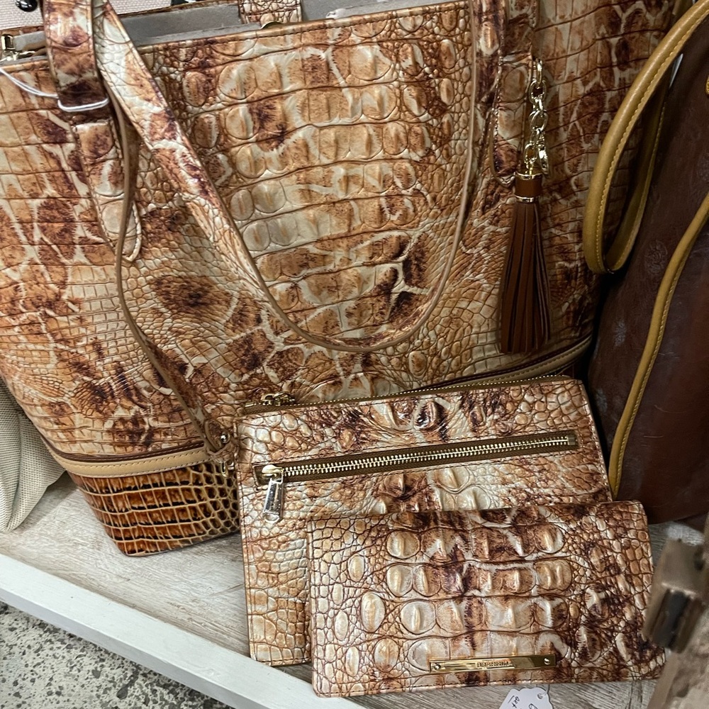 Brahmin Tote with Matching Wallet NWT
